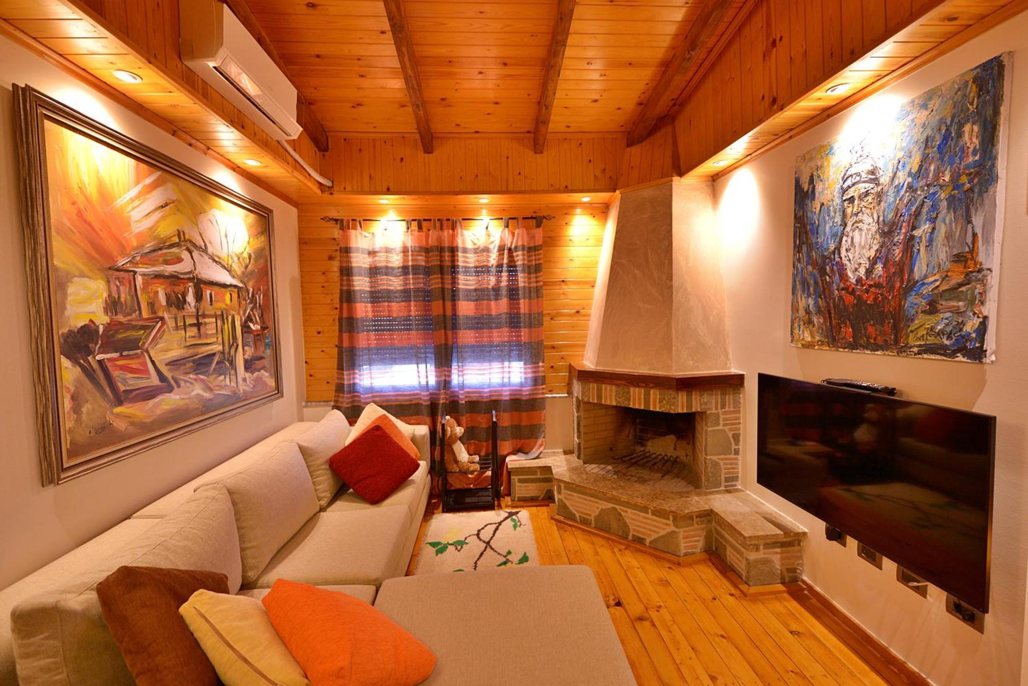 Penthouse Of The Rising Sun * Golem (Tirana)